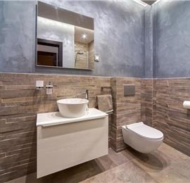 6 bedroom villa with pool and roof terrace, Sveti Stefan, sleeps 12